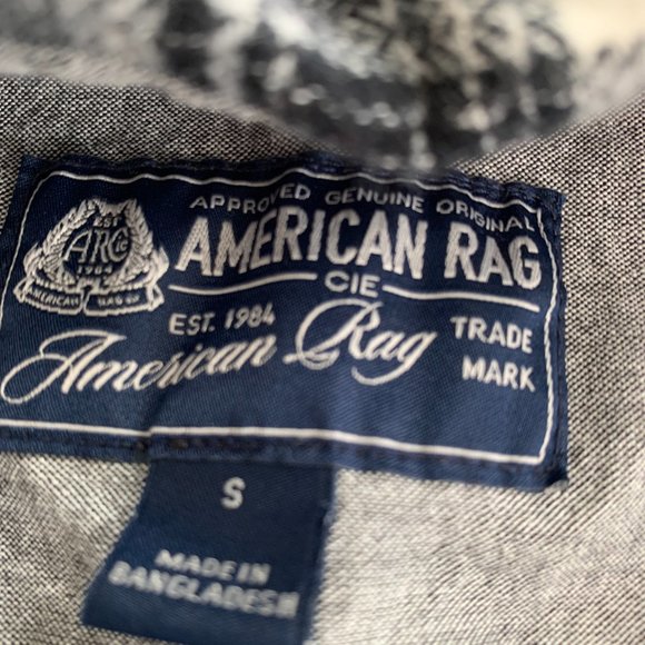 AMERICAN RAG WOMENS BUTTON UP - Picture 2 of 3